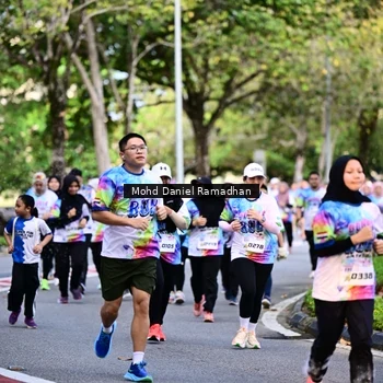Runner Photo 8411665