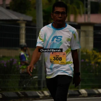 Runner Photo 8411666