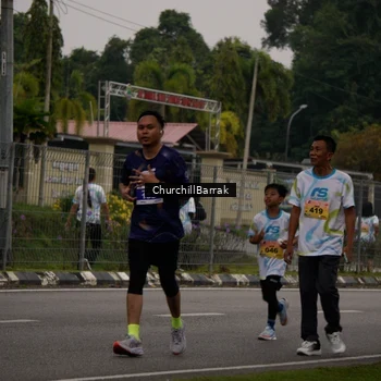 Runner Photo 8411672