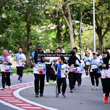 Runner Photo 8411676