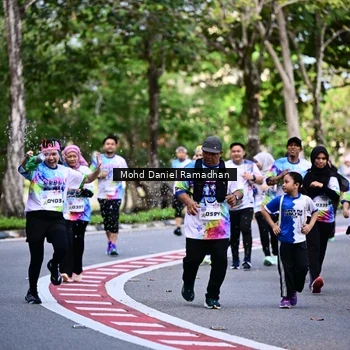 Runner Photo 8411677