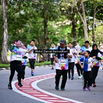 Runner Photo 8411680