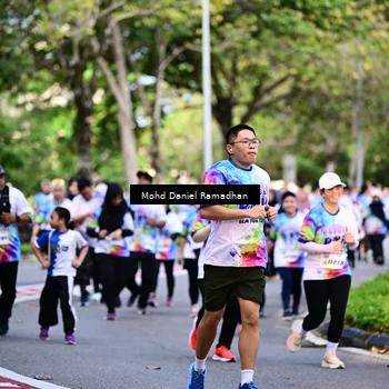 Runner Photo 8411681