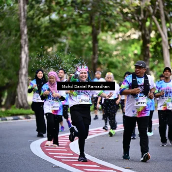 Runner Photo 8411686
