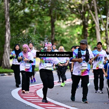 Runner Photo 8411687