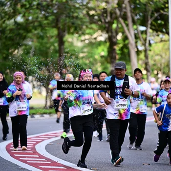 Runner Photo 8411690