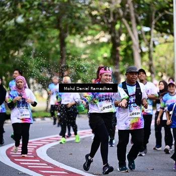 Runner Photo 8411695