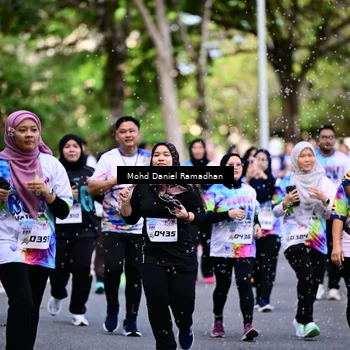 Runner Photo 8411715