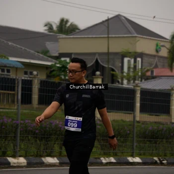 Runner Photo 8411743