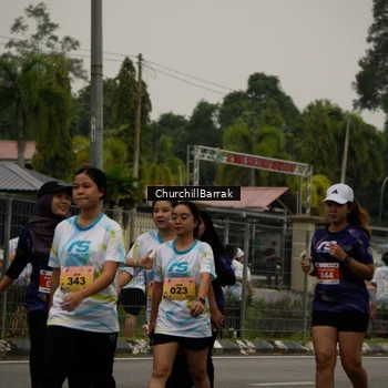 Runner Photo 8411747