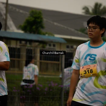 Runner Photo 8411760