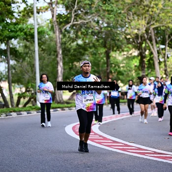 Runner Photo 8411765