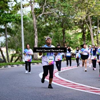 Runner Photo 8411767
