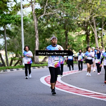 Runner Photo 8411769
