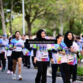 Runner Photo 8411790