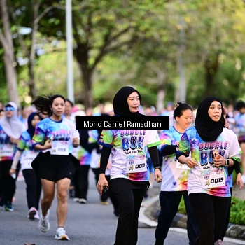 Runner Photo 8411797