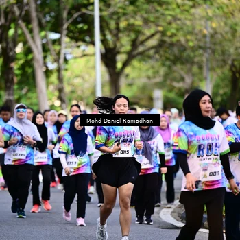 Runner Photo 8411811