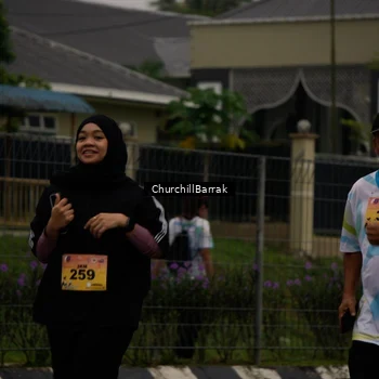Runner Photo 8411818