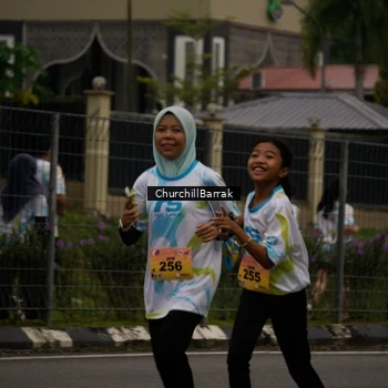 Runner Photo 8411823