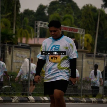 Runner Photo 8411853