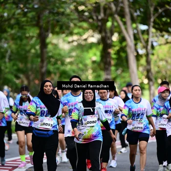 Runner Photo 8411861