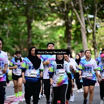 Runner Photo 8411871