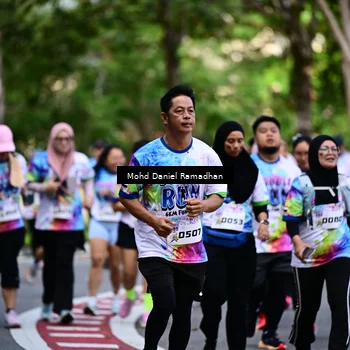 Runner Photo 8411875