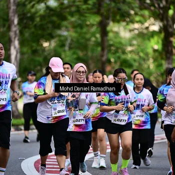 Runner Photo 8411915