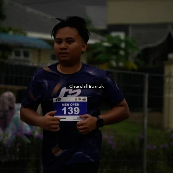 Runner Photo 8411952