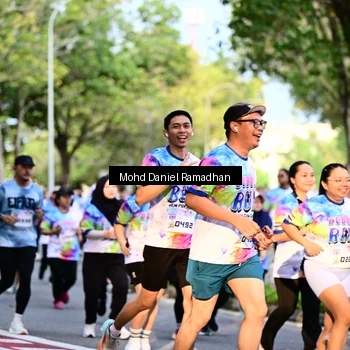 Runner Photo 8411998