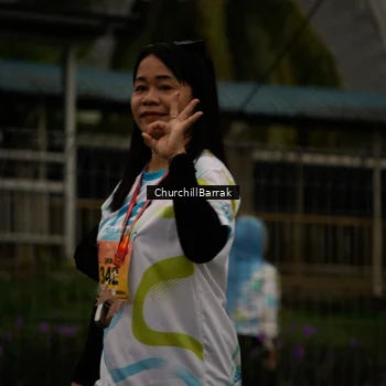 Runner Photo 8412010