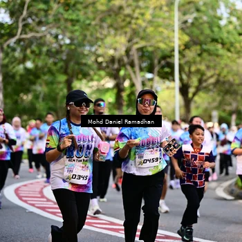 Runner Photo 8412035
