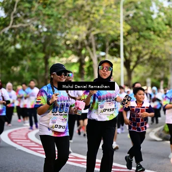 Runner Photo 8412040