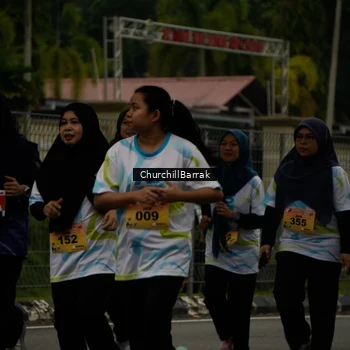 Runner Photo 8412046