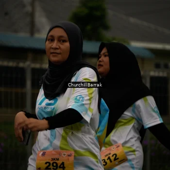 Runner Photo 8412047