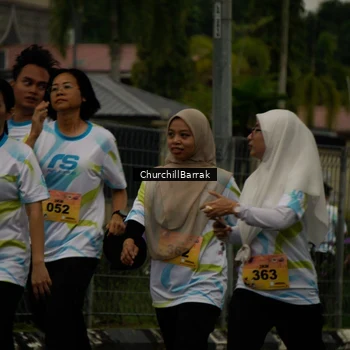 Runner Photo 8412051