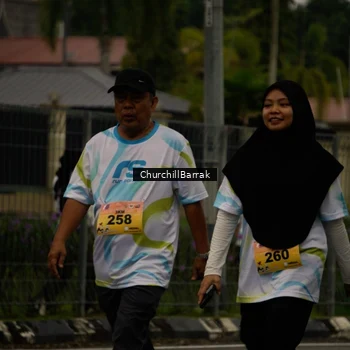 Runner Photo 8412063