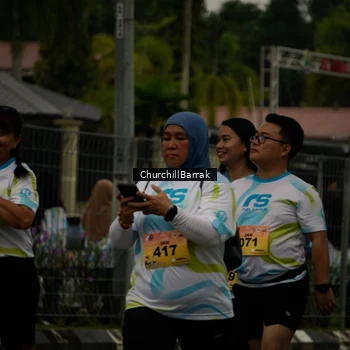 Runner Photo 8412066
