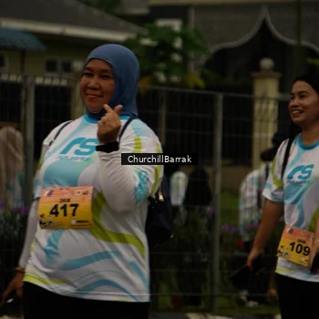 Runner Photo 8412070