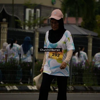 Runner Photo 8412094
