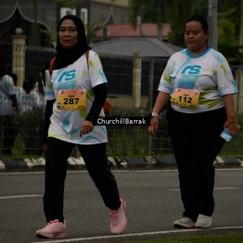 Runner Photo 8412098
