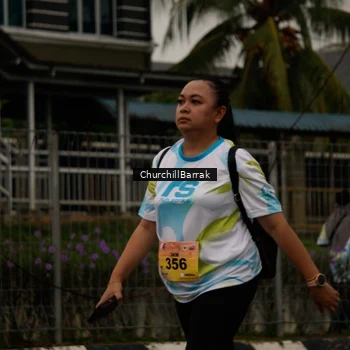 Runner Photo 8412112