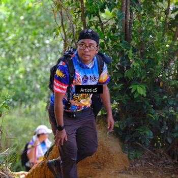 Runner Photo 8412113