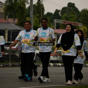 Runner Photo 8412118