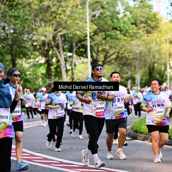 Runner Photo 8412174