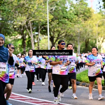 Runner Photo 8412177