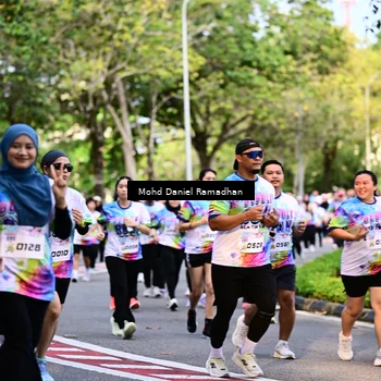 Runner Photo 8412179