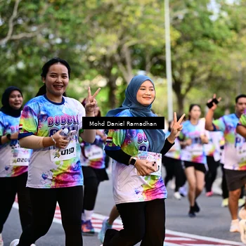 Runner Photo 8412180