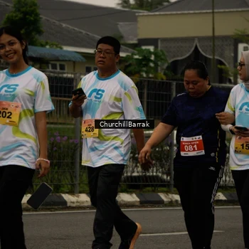 Runner Photo 8412198