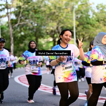 Runner Photo 8412199